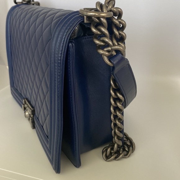 Chanel Boy Bag - Picture 6 of 16